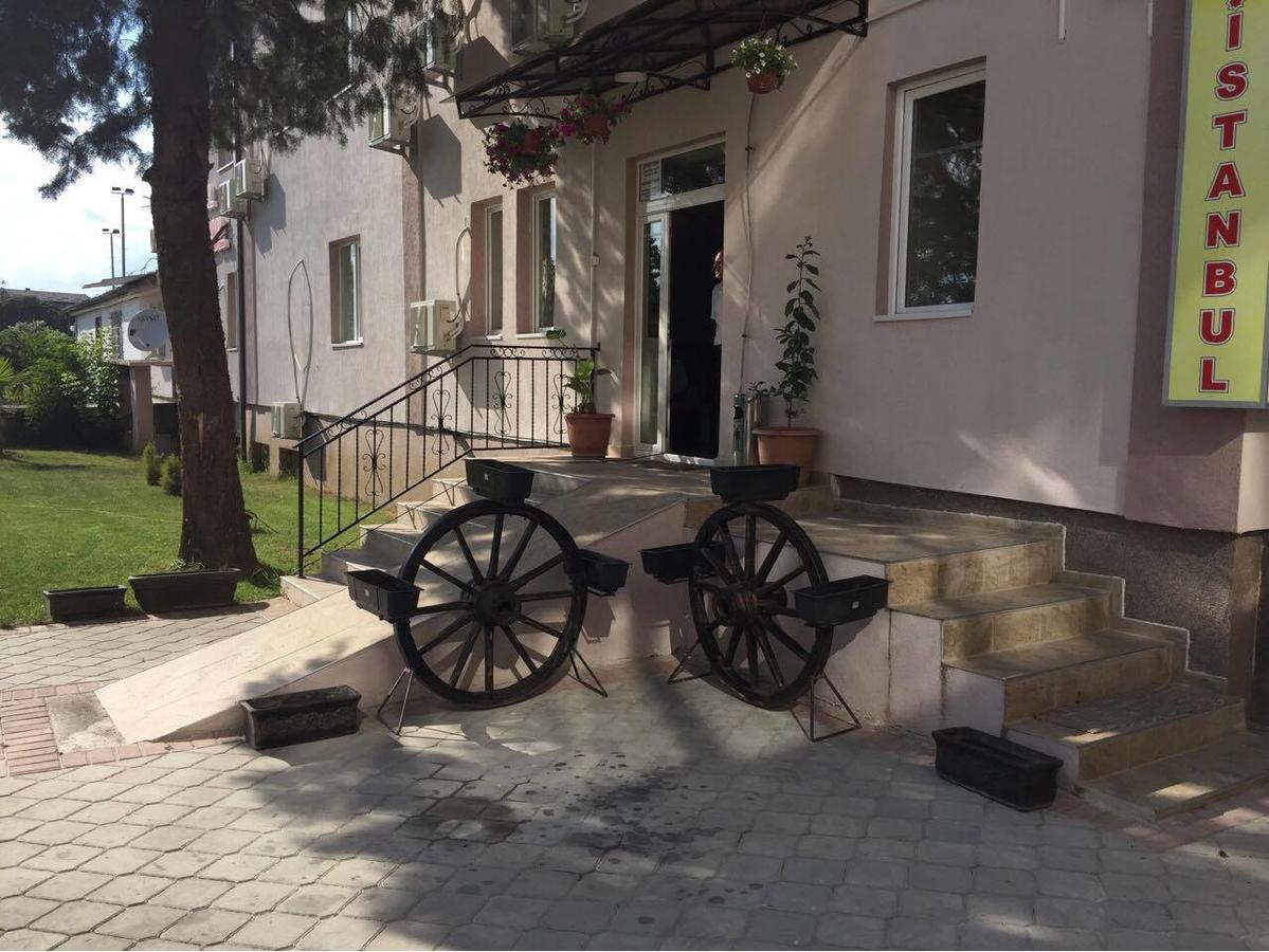 Hotel Istanbul Skopje Bagian luar foto